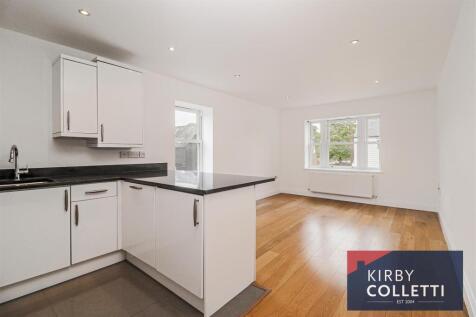 OPEN PLAN LIVING ROOM