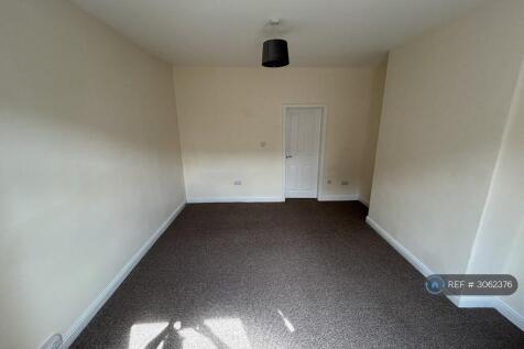 Double Bedroom (Pic 2)