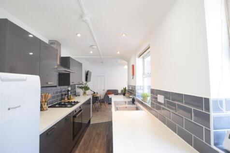 27/28 - Ripon Street - Student House photo 4