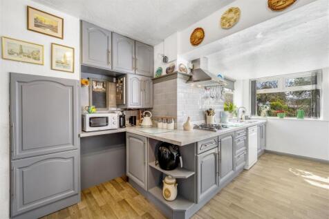 27 Middlegate Road West (Frampton)-47.jpg