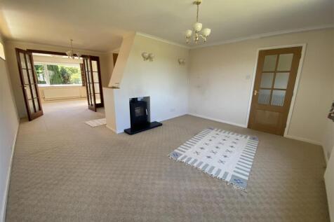 Living Dining Room.jpeg