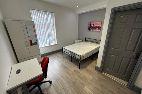 Highfield Road, Salford, M6 5JZ photo 5