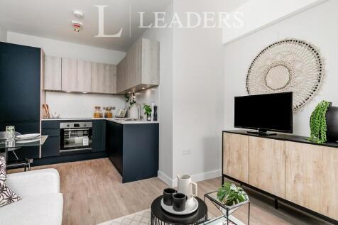 Living Area (3)