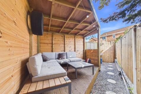 Private Decked Area