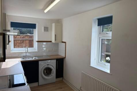 Wedgewood Crescent, Telford, TF1 photo 5