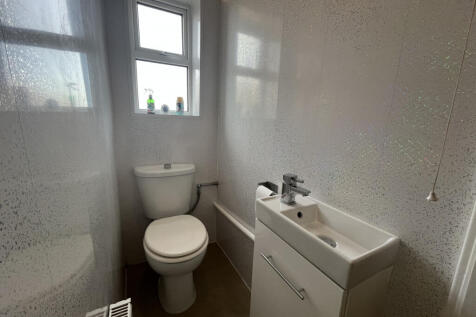 Trenchard Avenue, Stafford, ST16 3QB photo 5