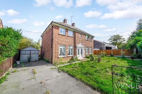 Witham, CM8 - property photo