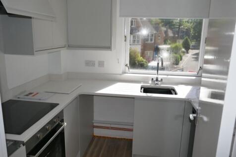 GROVE COURT, DORCHESTER photo 3