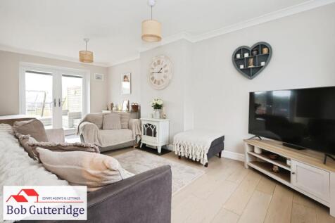 THROUGH LOUNGE / DINER