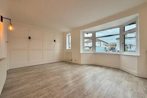 Crossgate Avenue, Sharston photo 3
