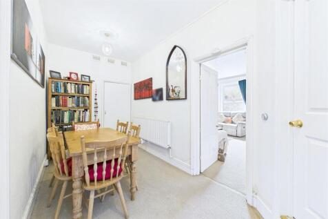 Flat 1 - Dining Hall