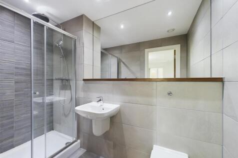 CAM01231G0-PR0052-STILL027