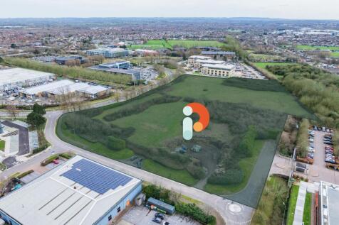 Hempton-Court_Aerial-2.jpg