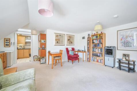 WELLINGTON COURT, (9).jpg