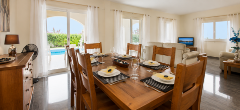 4 Bedroom Villa for 