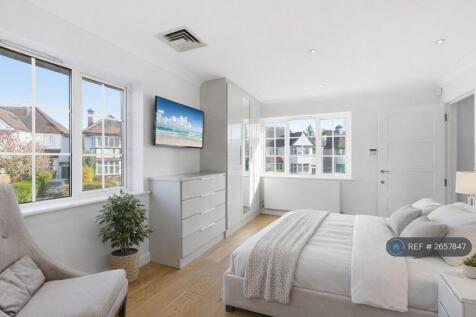 Gresham Gardens, London, NW11 photo 5