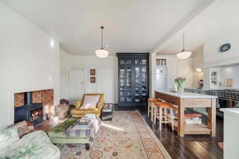 Dining Room Aspect 6