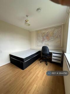 Ground Floor Back Bedroom (1)
