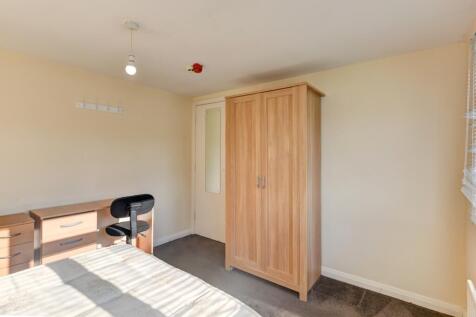 43 Beaconsfield Road Bedroom 7 (2)