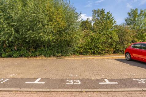 33 Broome Way, Banbury-3.jpg