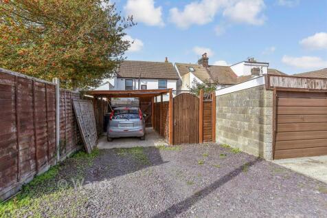 Driveway/Parking