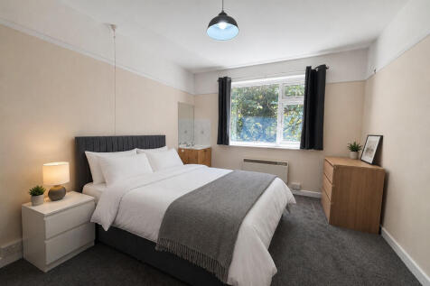 Preston Grove, Yeovil photo 4