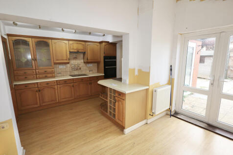 Kitchen / dining room