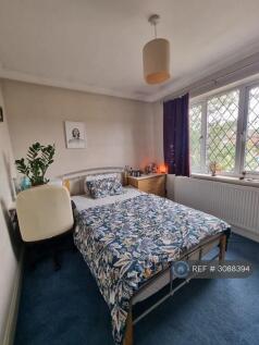 Robin Hood Way, London, SW15 photo 2