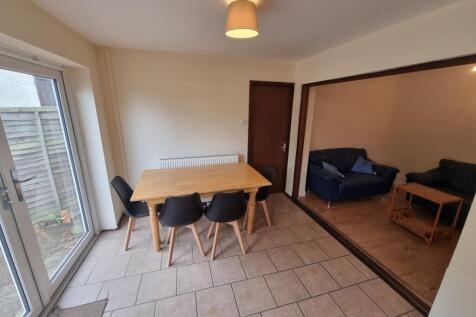 18 Swadling Street, Leamington Spa photo 4