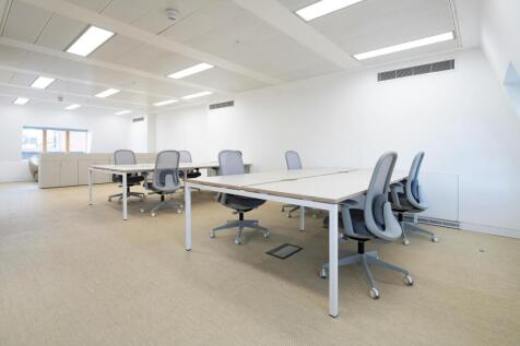 MC4438-6823-LR.jpg