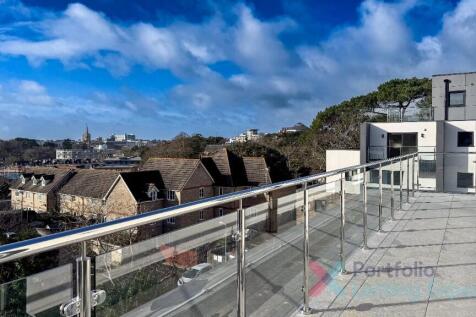 Double Balcony