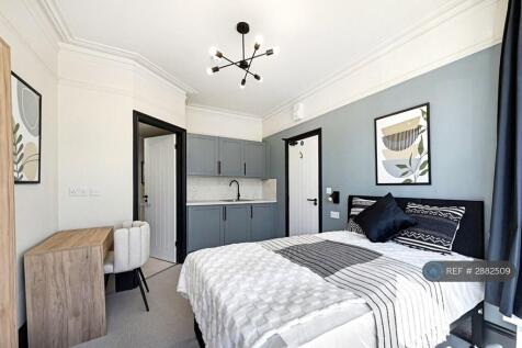 Room 1 - £1300 Pcm