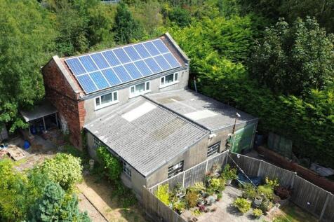 1 - Detached Workshop for Auction, St Annes.JPG