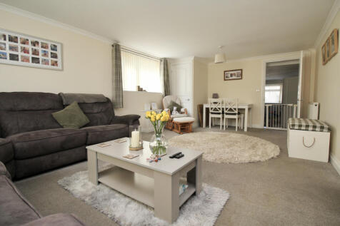 Sitting/Dining Room