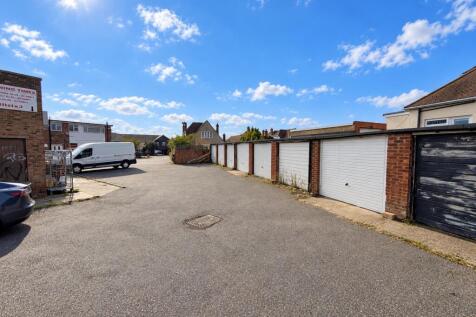Garage Area