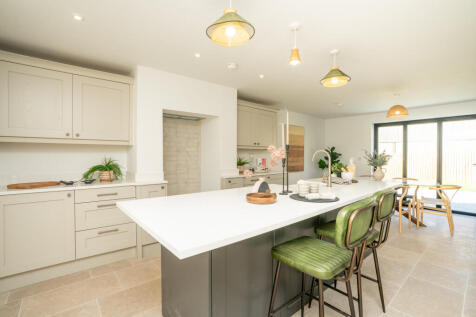 Kitchen diner with island