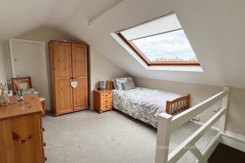 5 St James Cl Kettering-14.jpg