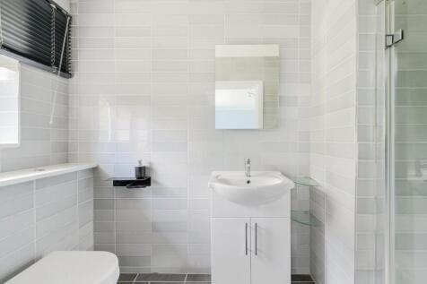 OLD OAK AVENUE (8).jpg