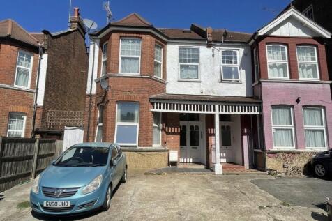 1 bedroom ground floor flat