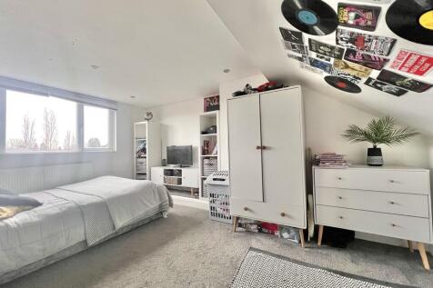 d66059ff-773f-48f...