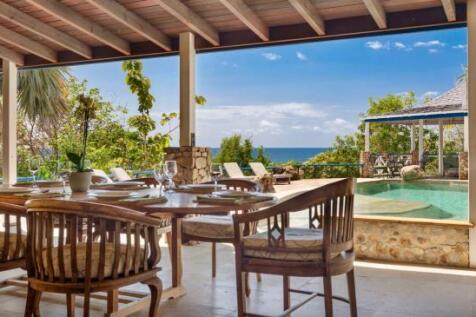 Al Fresco Dining