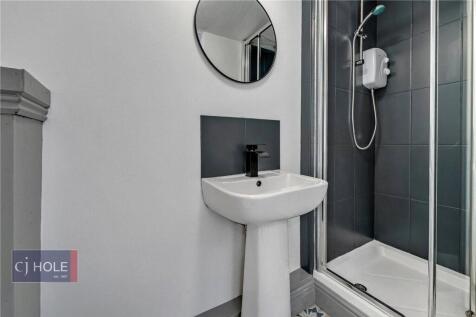 Staple Hill Road, Bristol, Somerset, BS16 photo 3