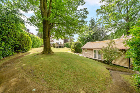 1296068-5-68370b6...