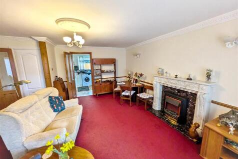 Living room new.jpg