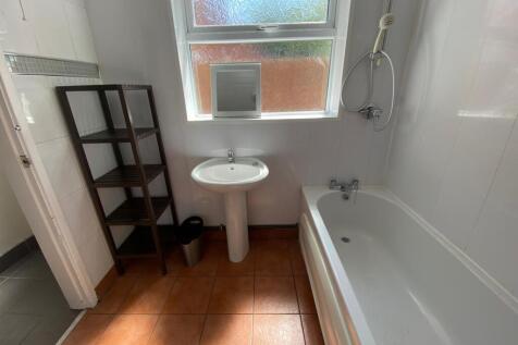 Ground Floor Bathroom