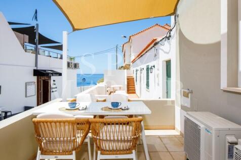 4 Studio Guest House