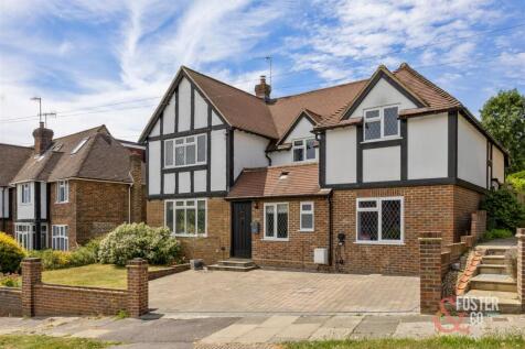Brangwyn Drive, 29-025.JPG