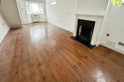 Living Room/ Dining Room