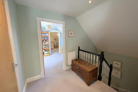 SECOND FLOOR LANDING