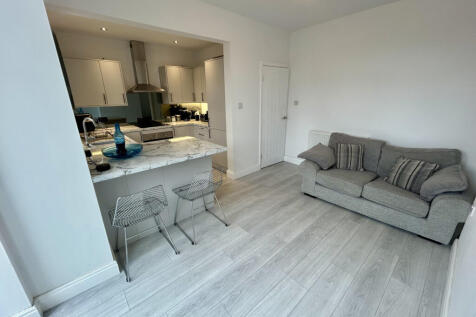 Southworth Avenue, Blackpool, FY4 photo 3